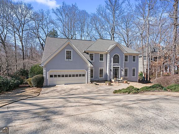 2nd image of 275 Sageglen Rd