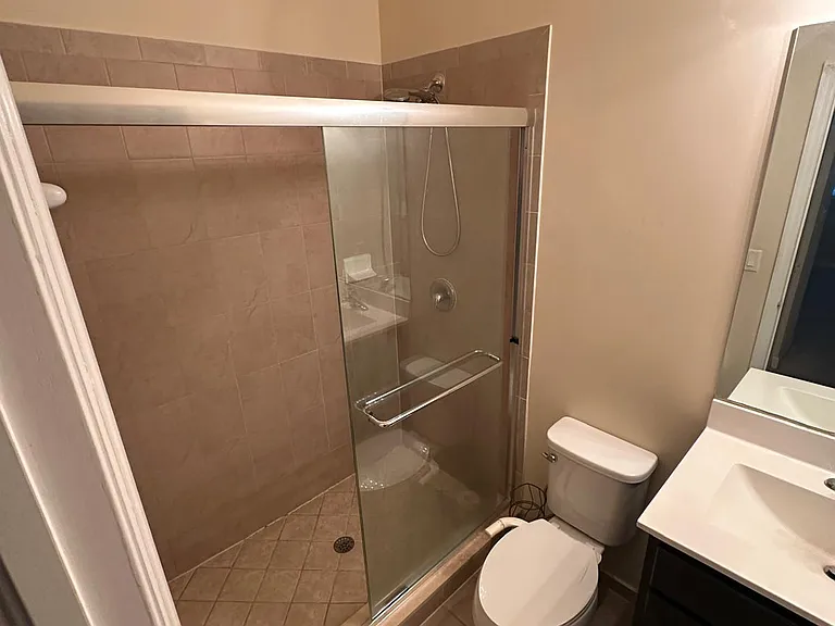 2819 SE 1st Dr #5 — Photo 27