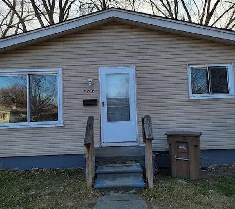 1st image of 702 Livingston Ave