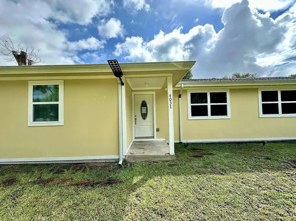 4031 Fairview Dr, Orange, TX 77630