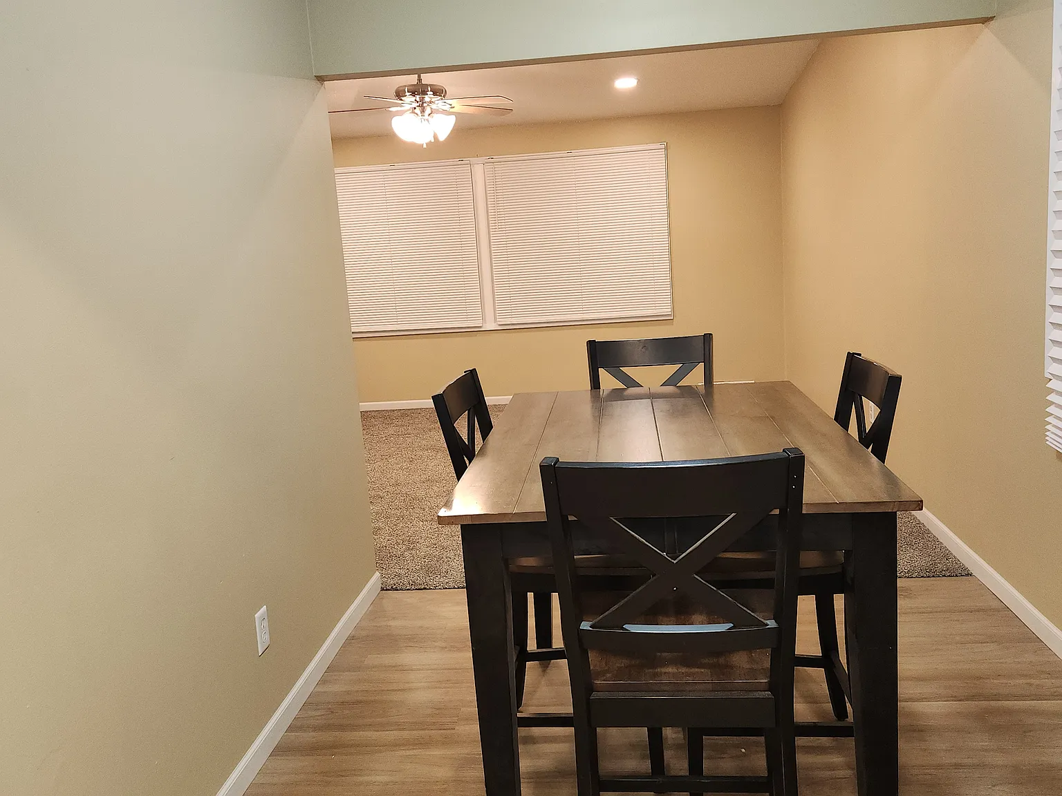 4 bed, 2260 sqft, $2,495 — Photo 4