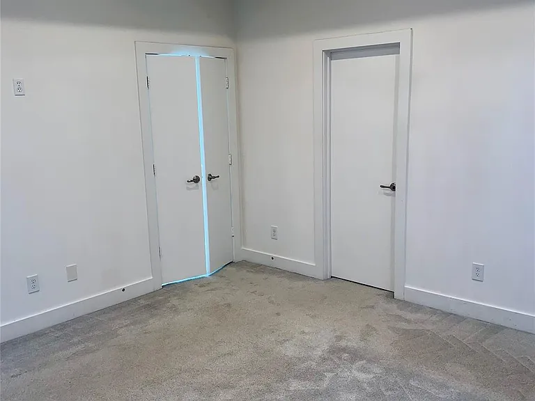 10209 Las Nubes Ave — Photo 13