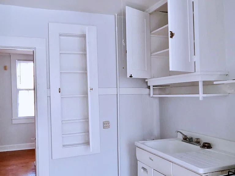 6037 Freret St #M — Photo 12