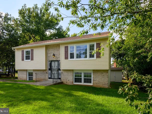 6300 Skyline Ter, Suitland, MD 20746