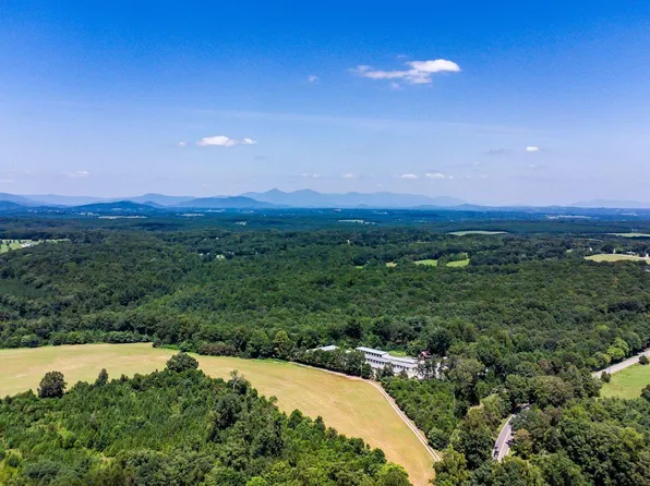 2-15093 Moneta Rd, Moneta, VA 24121