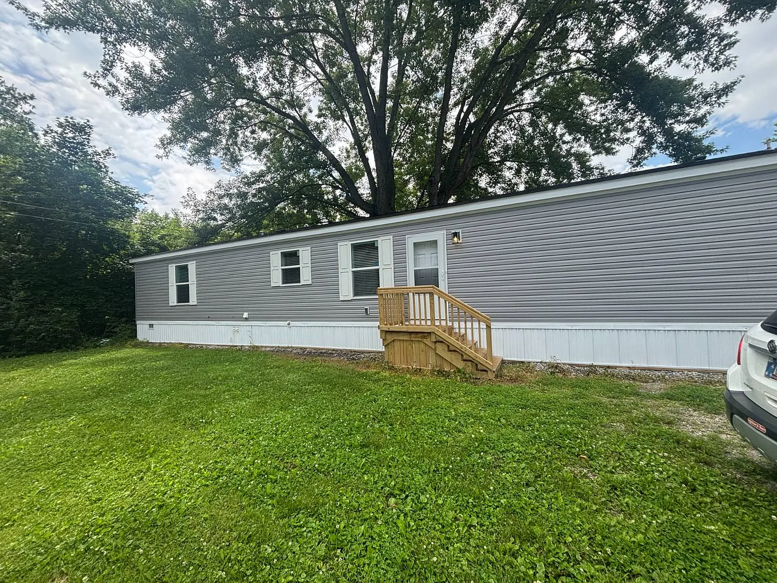 3 bed, 2.0 bath, $1,199 — Photo 1