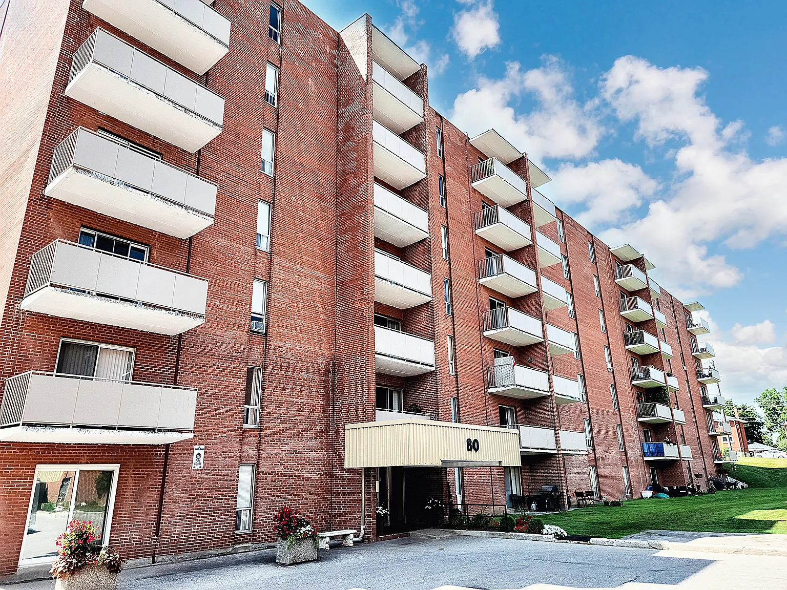 Regency Court Apartments - Speedvale - Choose your rent level - Call for Details - All utilities ... — Photo 2