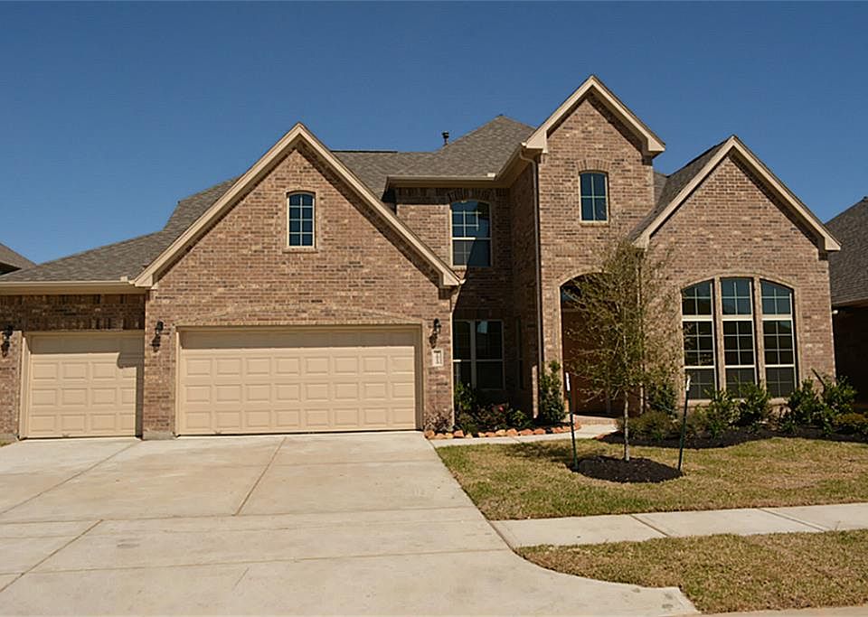 1st image of 31914 Woodway Pines Dr