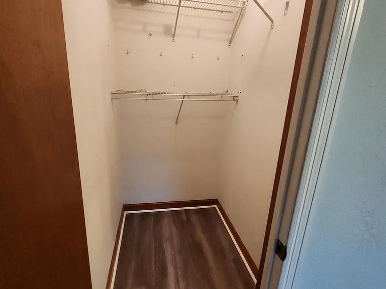 332 Hayden Rd — Photo 24
