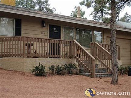 Gorgeous Remodeled 2 Bedroom