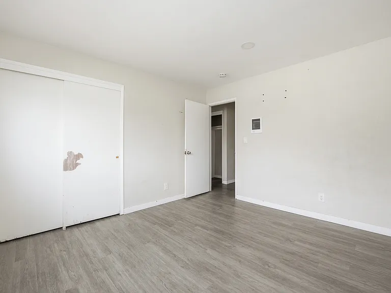 4275 48th St #6 — Photo 11