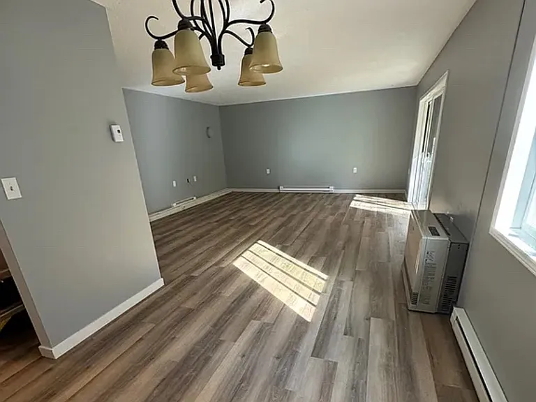 43 Hawthorne Cir #43 — Photo 9