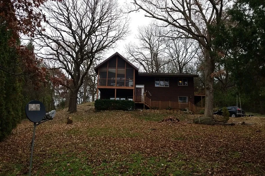 7504 Coventry Dr N photo 1