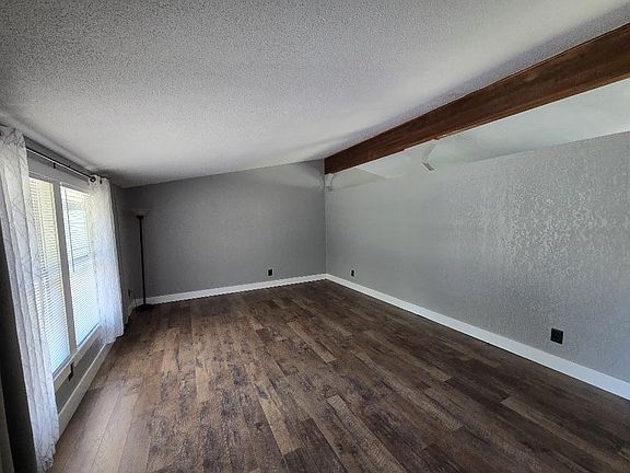 4th image of 3486 Hoover Rd
