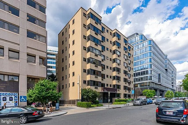 2141 I St NW — Photo 2