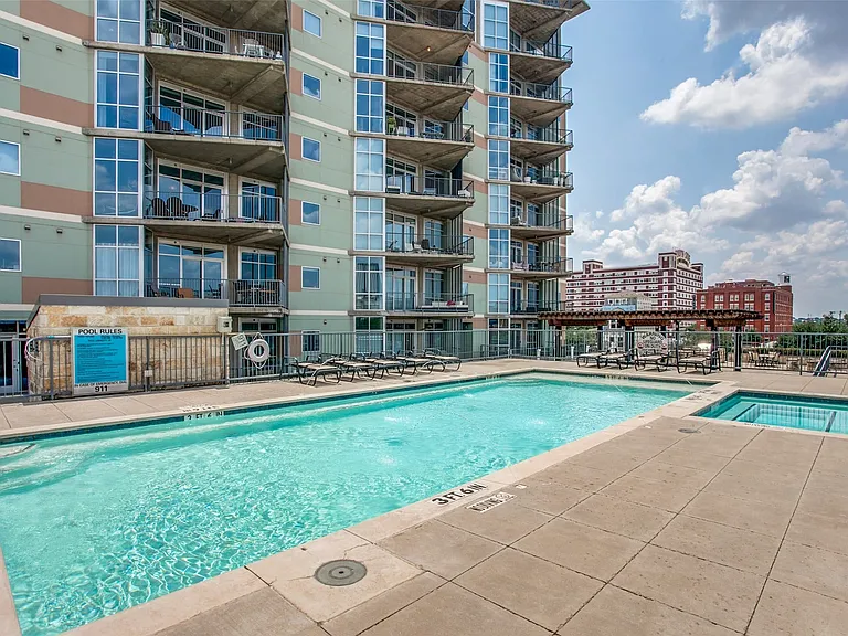1001 Belleview St #408 — Photo 25