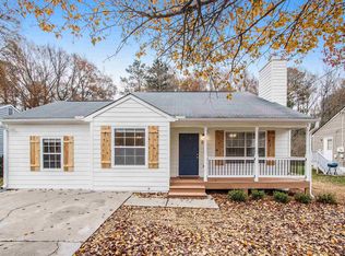 61 Hampton Oaks Dr, Hampton, GA 30228