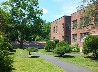2333 Niskayuna Dr #31-5, Niskayuna, NY 12309