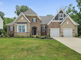 1995 Southview Trl, Brunswick, OH 44212