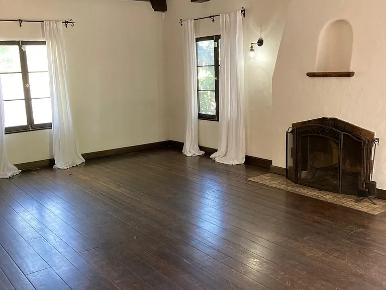 400 S Citrus Ave — Photo 20