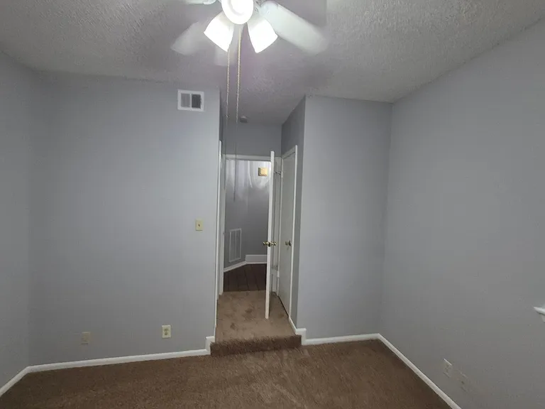 14309 Indian Woods — Photo 3