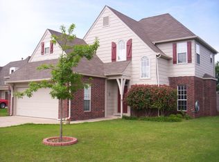 11708 S Gum Ave, Jenks, OK 74037