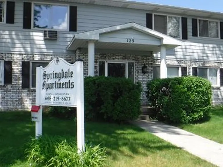 129-137 E Richards Rd — Photo 9