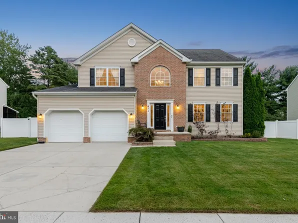 471 Waterfords Edge Ct, Atco, NJ 08004