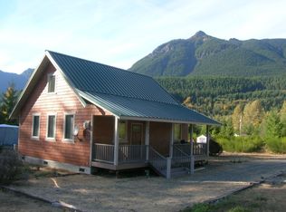 103 Hemlock Pl, Packwood, WA 98361