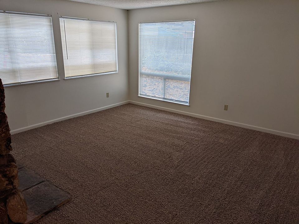 1st image of 2614 E 13th St #2616