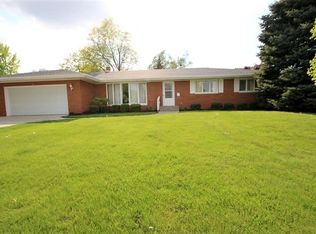 325 Biester Dr, Belvidere, IL 61008