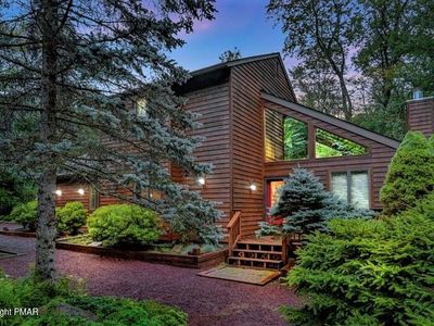 1121 Bear Track Trl, Pocono Pines, PA, 18350