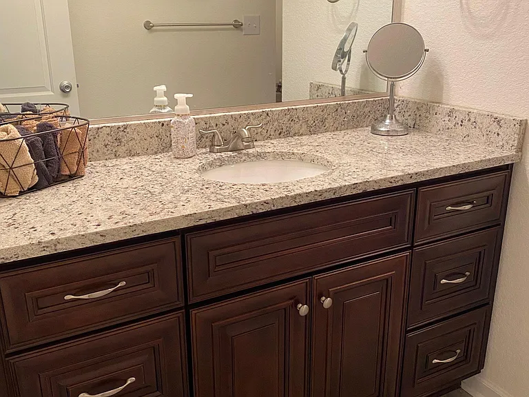3108 Hurley Ave — Photo 9