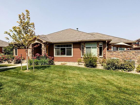 Private Entrance, Single Flr Ranch w Bonus Room & 2 Private Patios