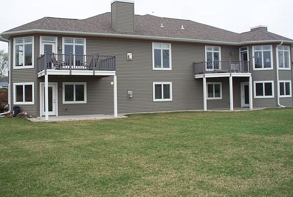 2nd image of 1910 Meadow Dr #1910