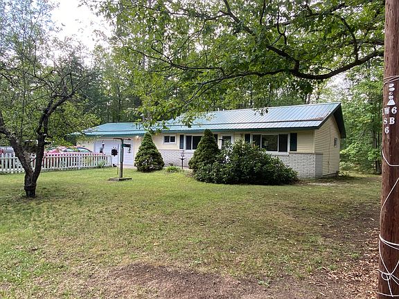 2nd image of 5873 Red Pine Dr