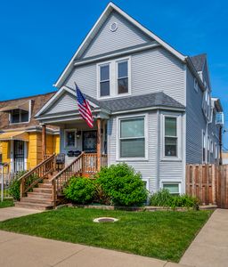 3623 N Christiana Ave, Chicago, IL, 60618