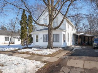 1208 7th St E, Menomonie, WI 54751