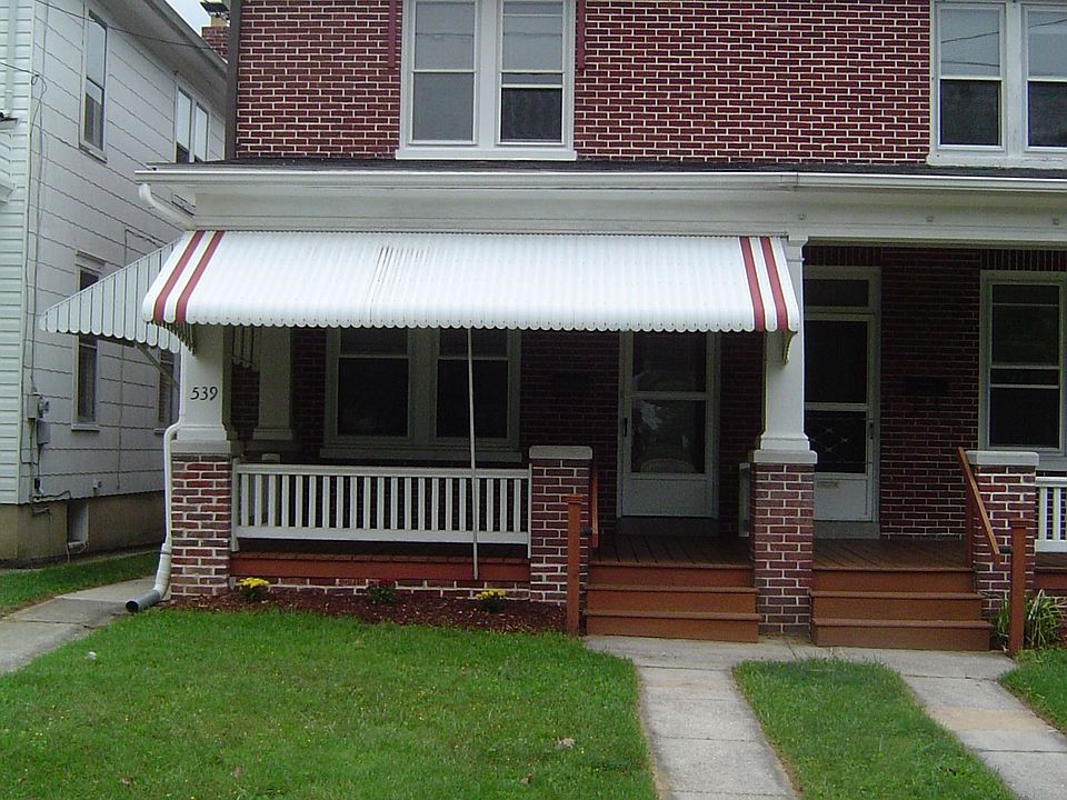 Solid Brick Semi