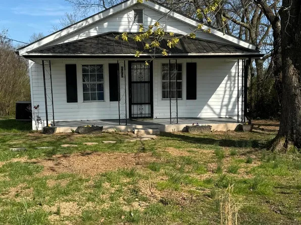 622 Upper Broad St, Newport, TN 37821