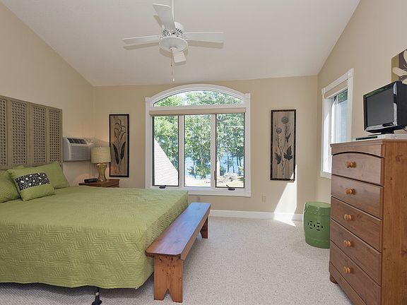 Wake Up to Direct Water Views