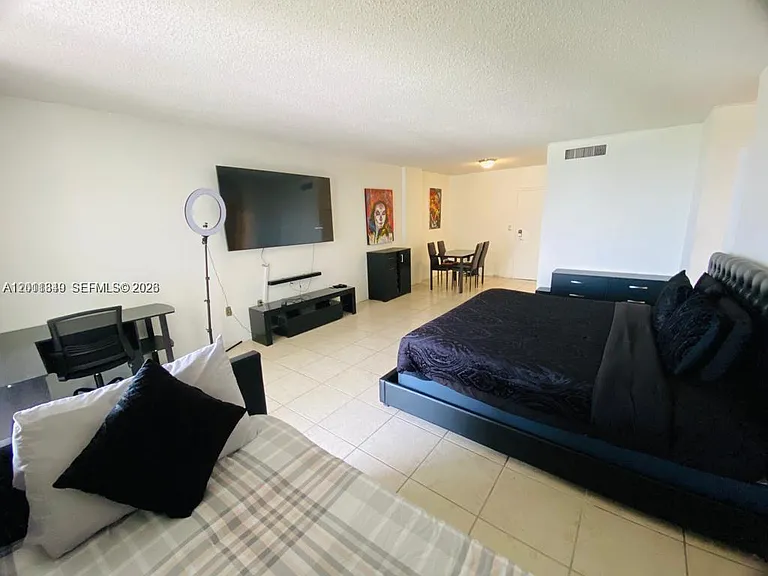 800 West Ave #905 — Photo 6