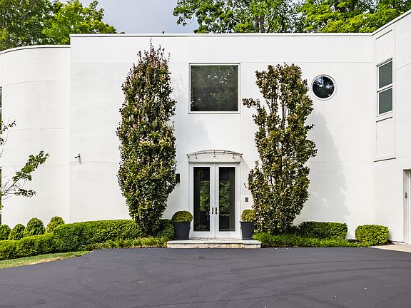 5th image of 10565 Spring Mill Rd
