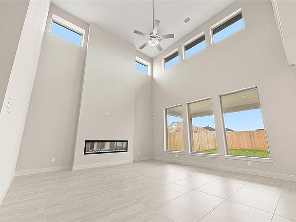 4th image of 3102 Tulip Terrace Trl