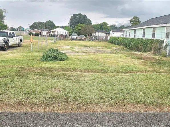 3015 Albany St, Kenner, LA 70065