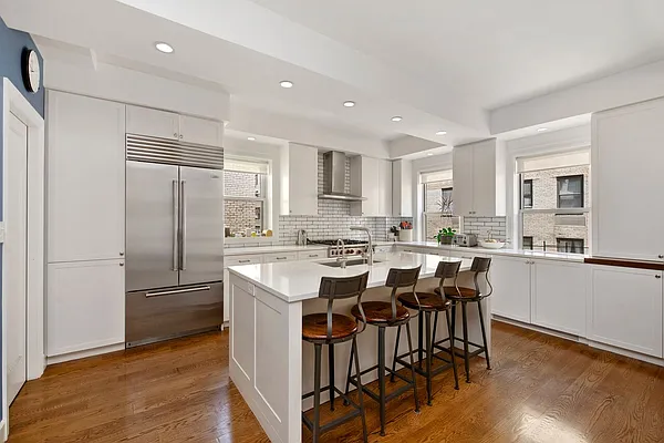 Rented by Compass | media 6