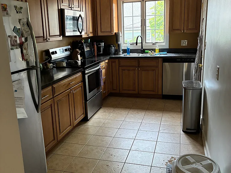 221 Lexington Ave — Photo 7