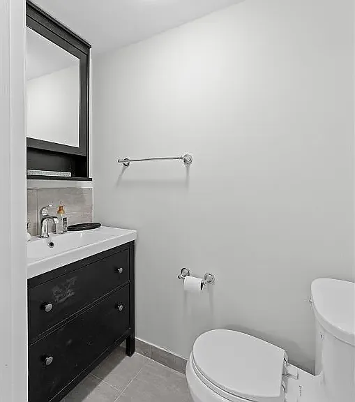 1117 E 41st St — Photo 24