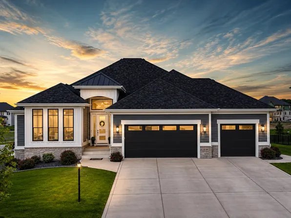 13460 Camas Dr, Saint John, IN 46373