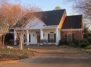 1303 Lamar St, Cleveland, MS 38732